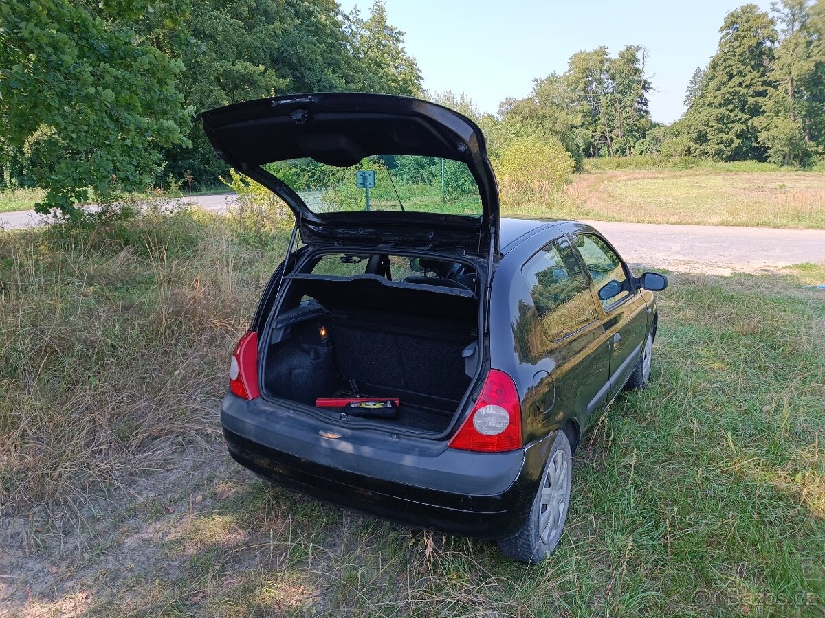 Renault Clio II 1.2 43KW třídveřový - 8