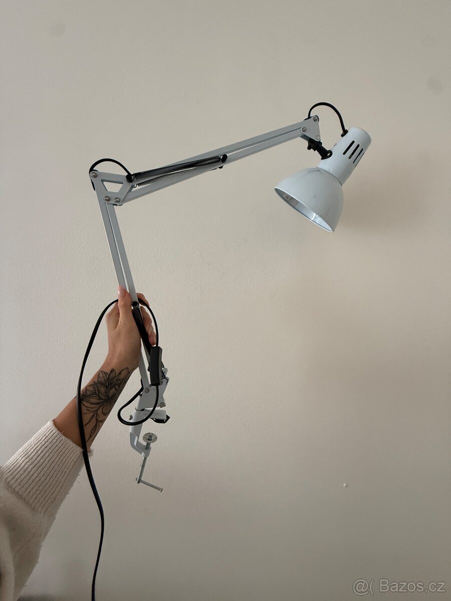 Nastavitelná Lampa - 8