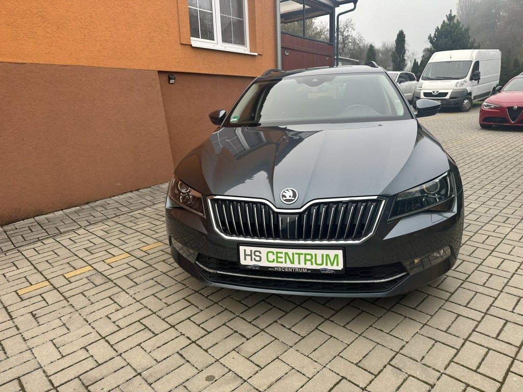 Škoda Superb 2.0 TDi 140kW 4x4 serviska - 8