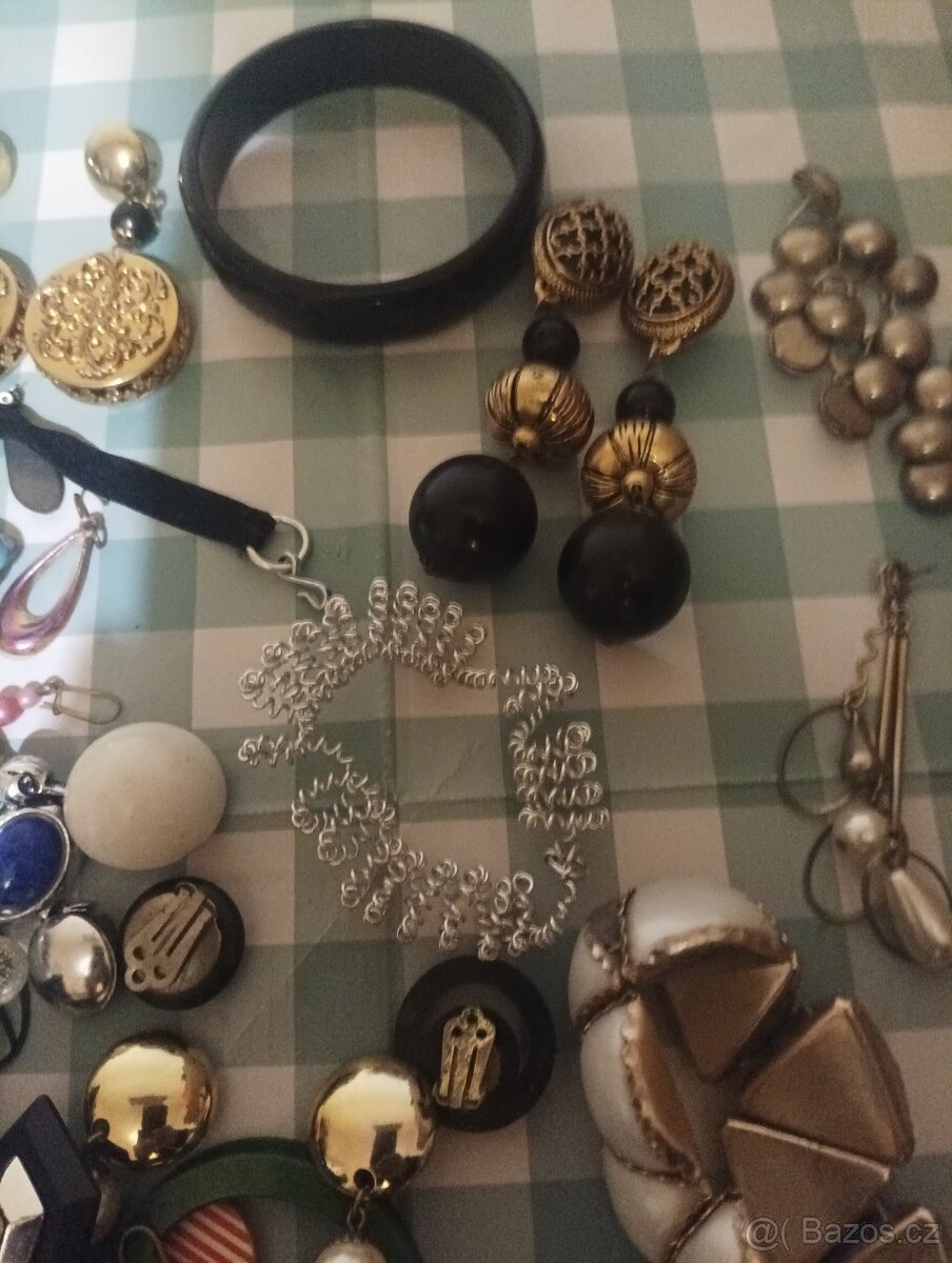 Retro bižuterie - 8
