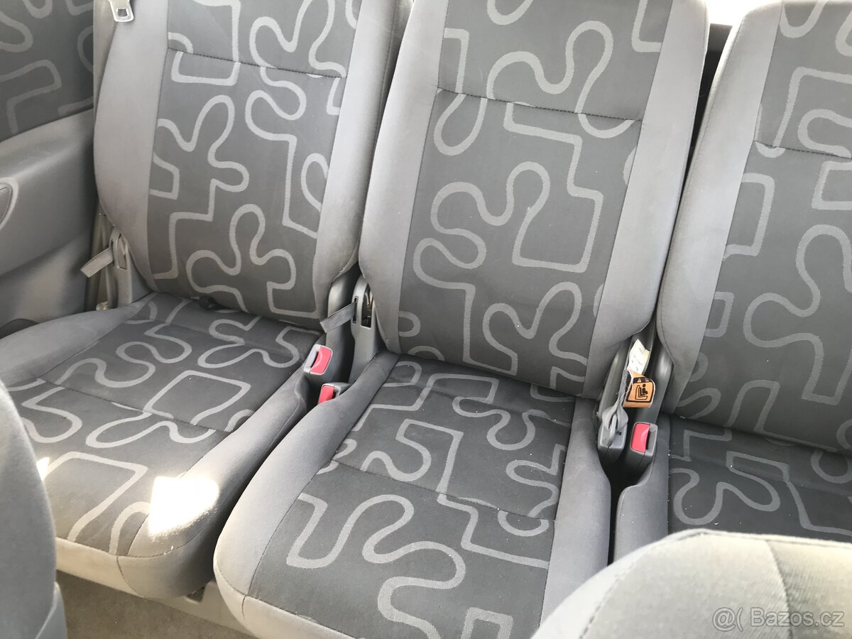 Mazda Premacy 2,0Di 74kW 2003 RF, díly - jezdí - 8