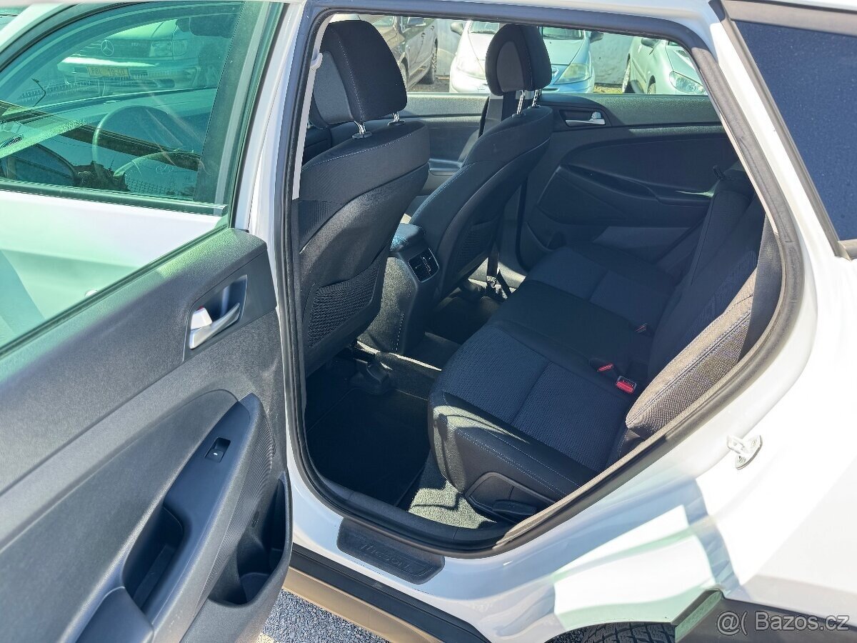 Hyundai Tucson 1.7 CRDi - 8
