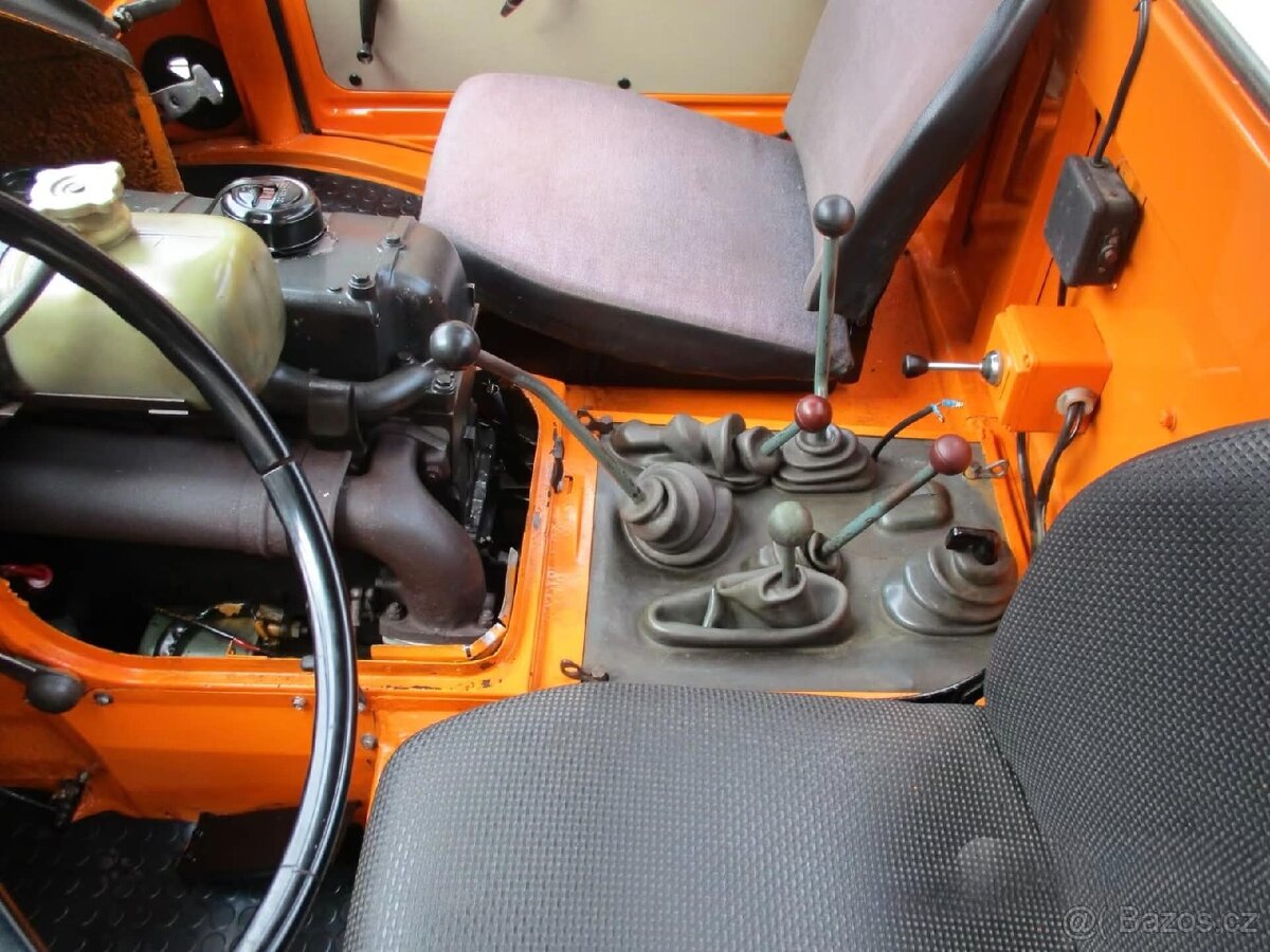 UNIMOG 406 4x4 – SKLÁPĚČ - 8