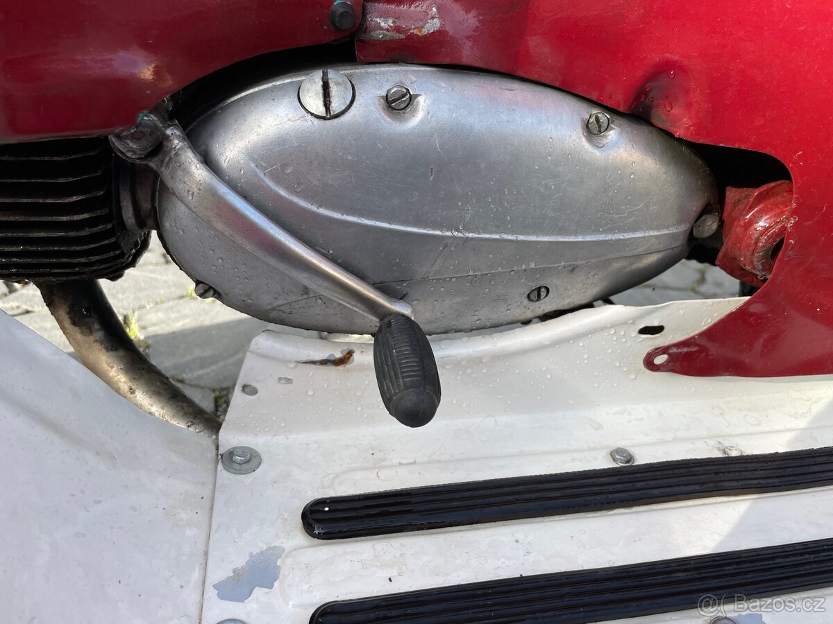 Jawa 05 - Pionýr - 8