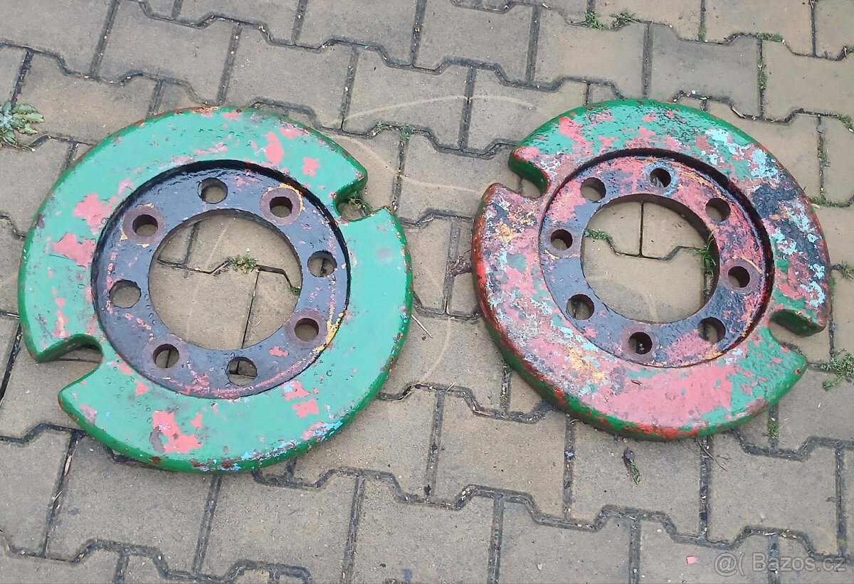 Prodám pravítko délka 2200mm,motor 5.5kw,vozíky - 8