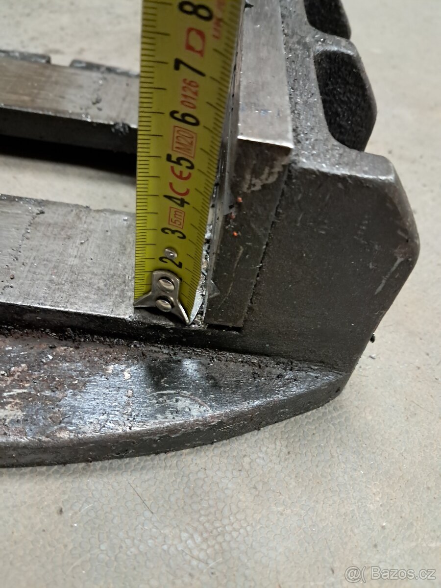 Strojní svěrák - 8