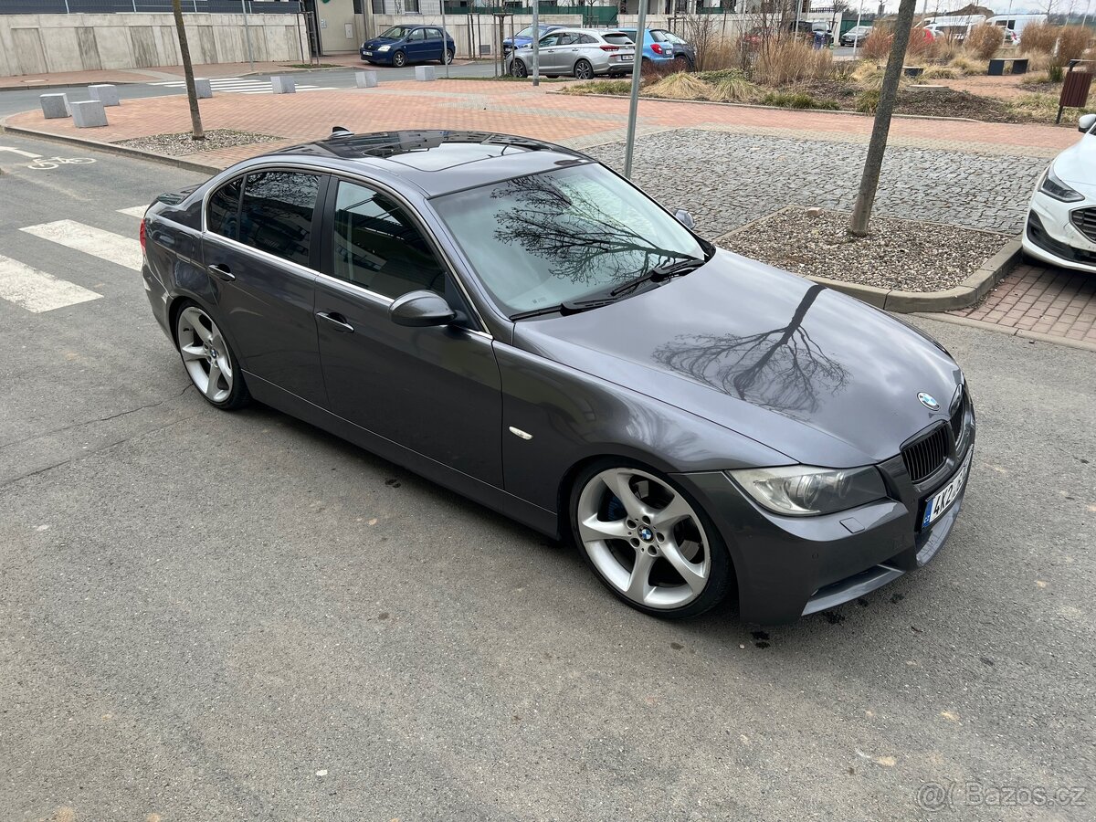 BMW E90 330i – N52 6q - 8