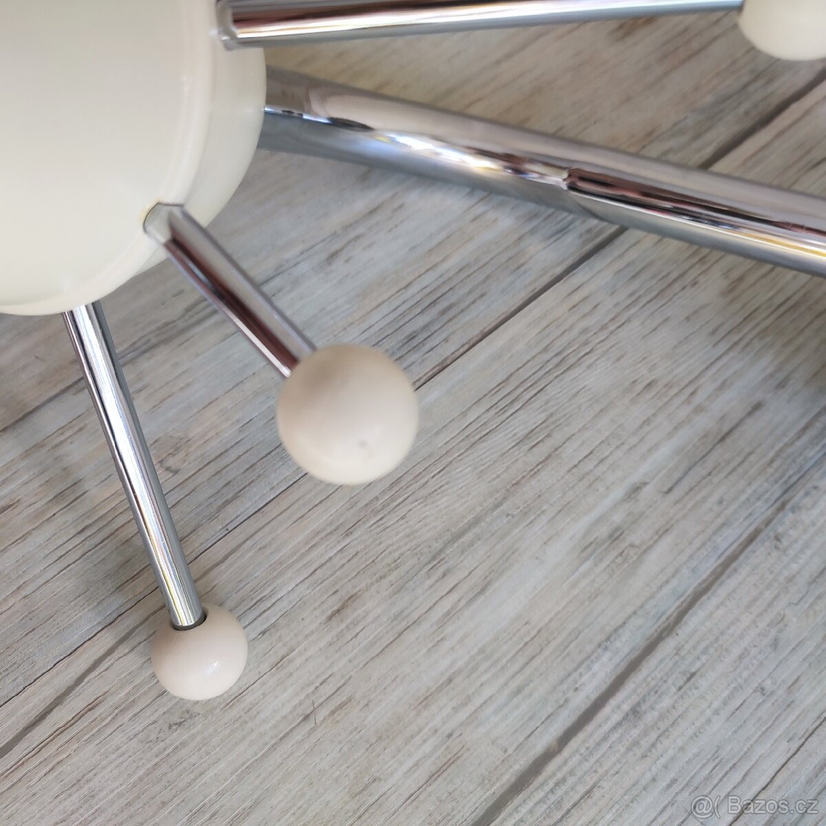 Designový věšák retro - 8