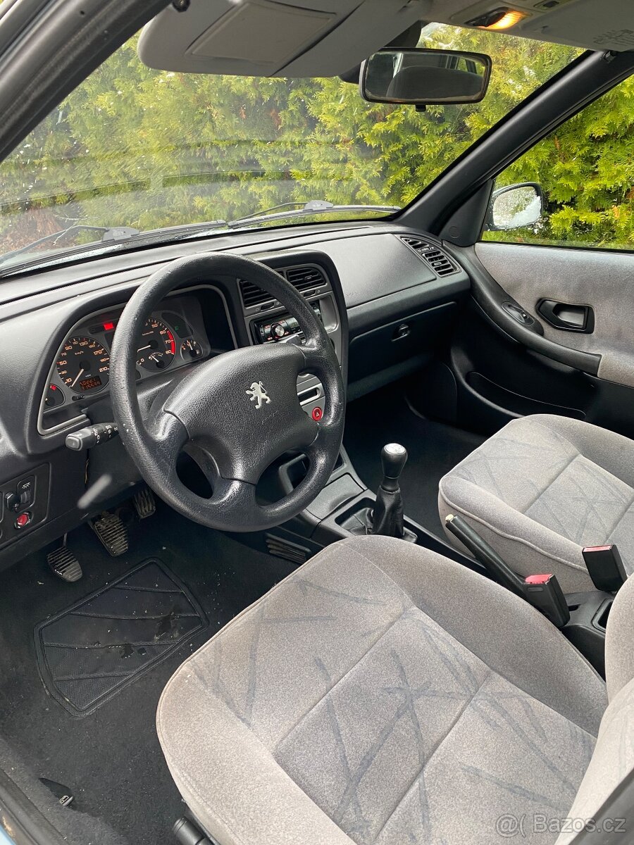 Peugeot 306 1.8i 81kw rok 2001 Euro3 v ČR jedna majitelka - 8