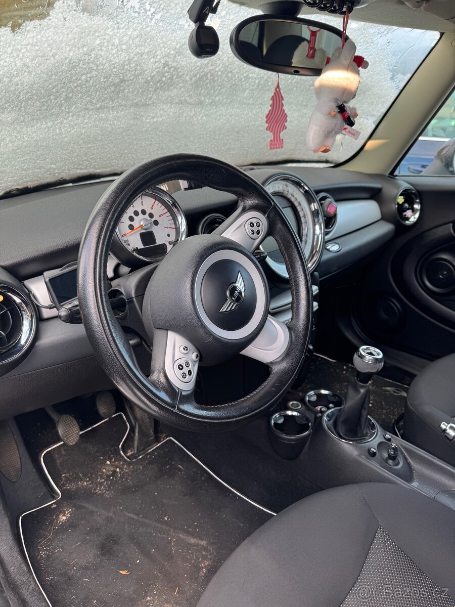 Mini cooper one D - 8