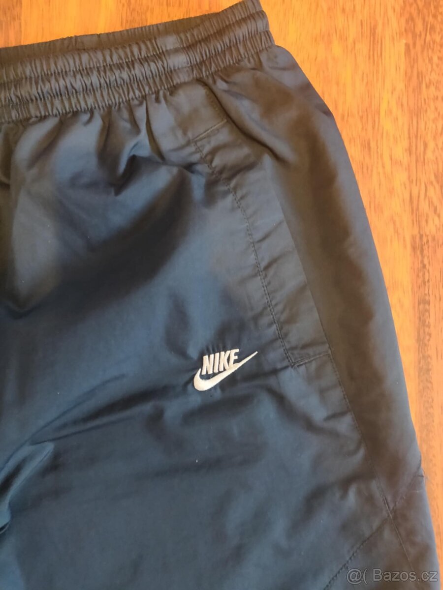 NIKE sportovní tepláky – velikost L (pánské) - 8