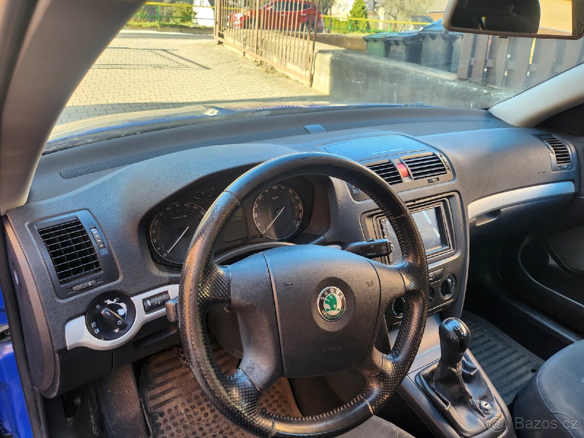 Škoda Octavia kombi 1,6Mpi 75KW platné STK - 8