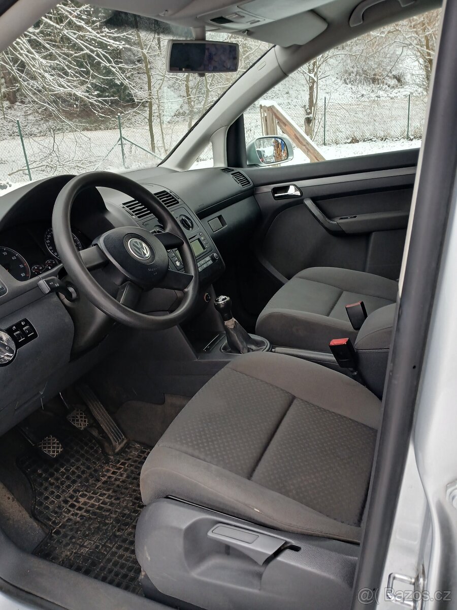 Vw touran 1.6mpi 75kw benzín - 8