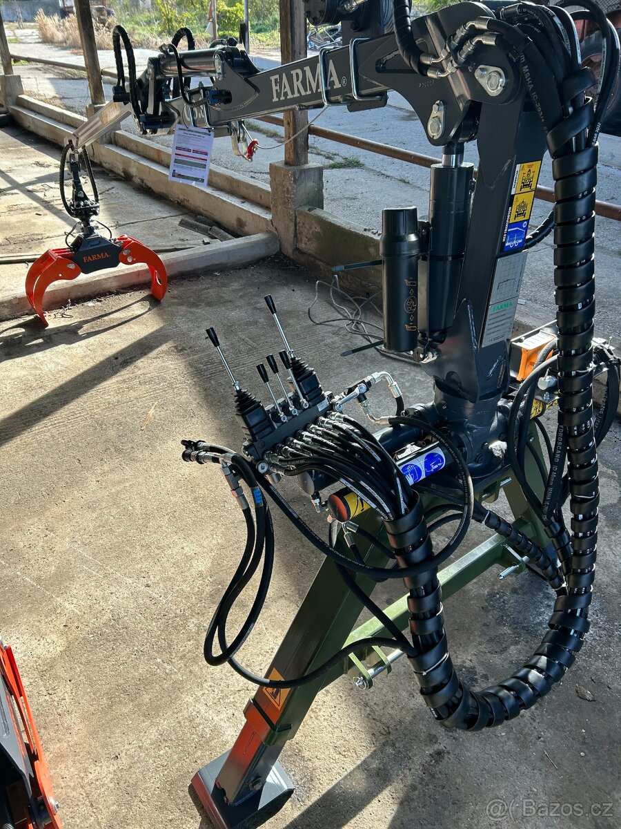 Hydraulická ruka FARMA C38D - 8