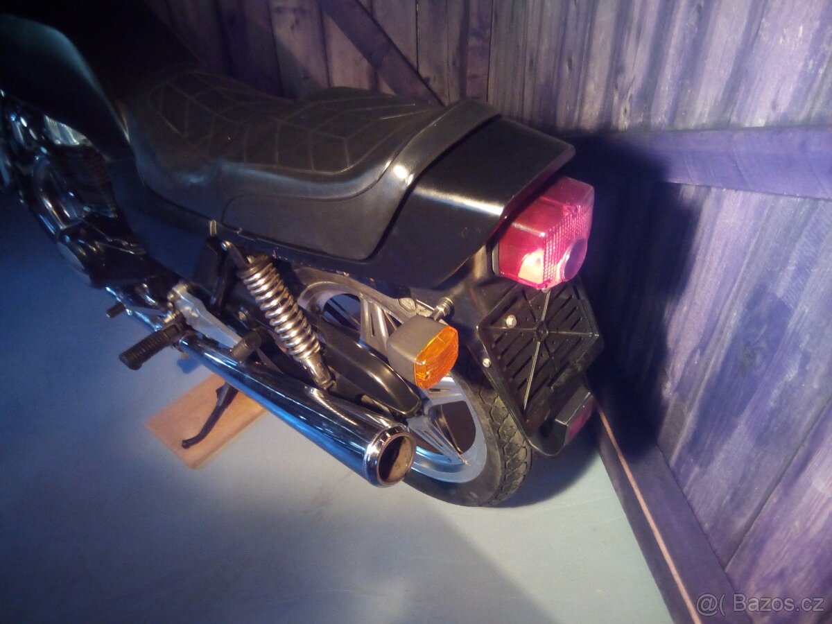 Honda CB 400 - Díly - 8