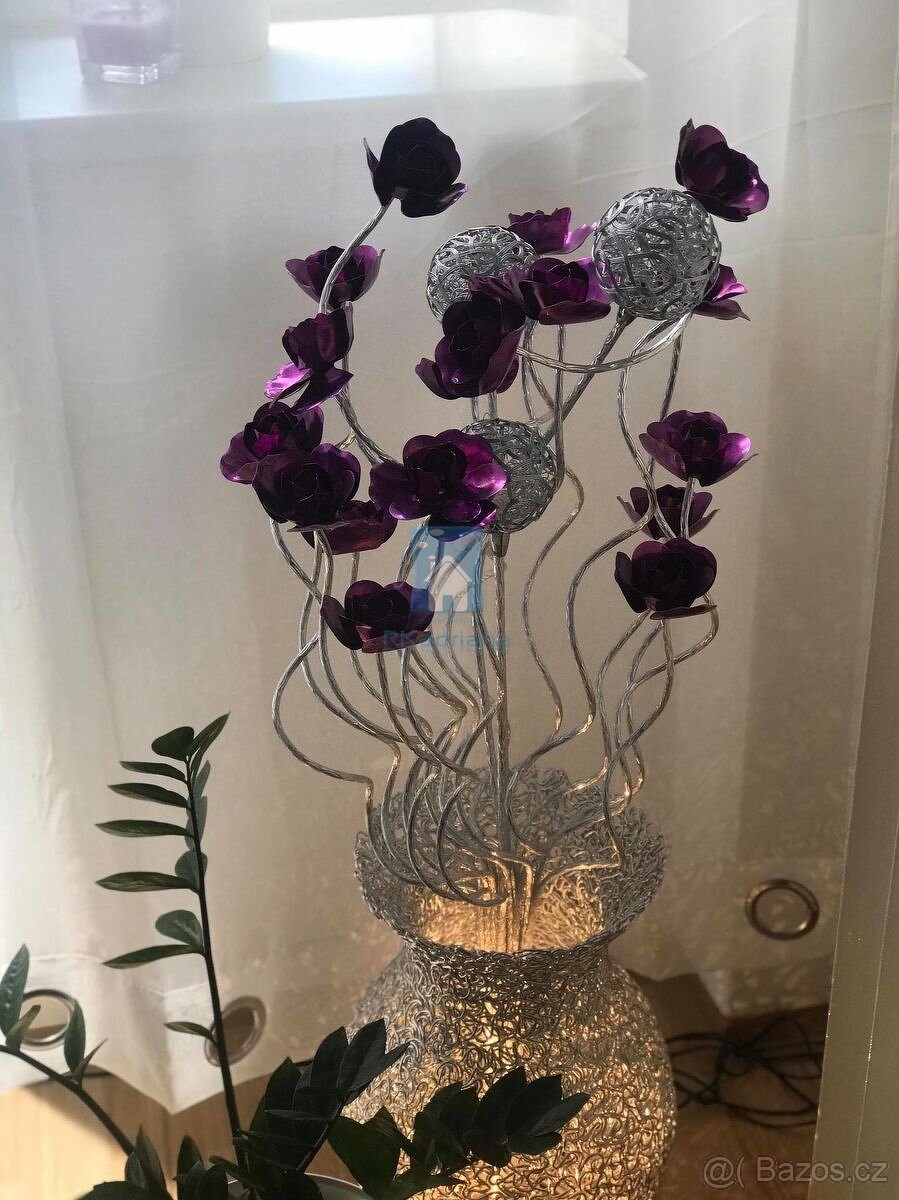 Pronájem sdílené místnosti v kosmetickém salonu Praha 5 - Sm - 8