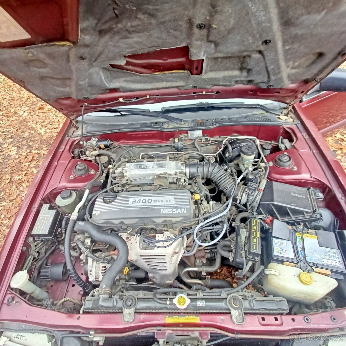 Nissan Stanza XE 2.4 - 8