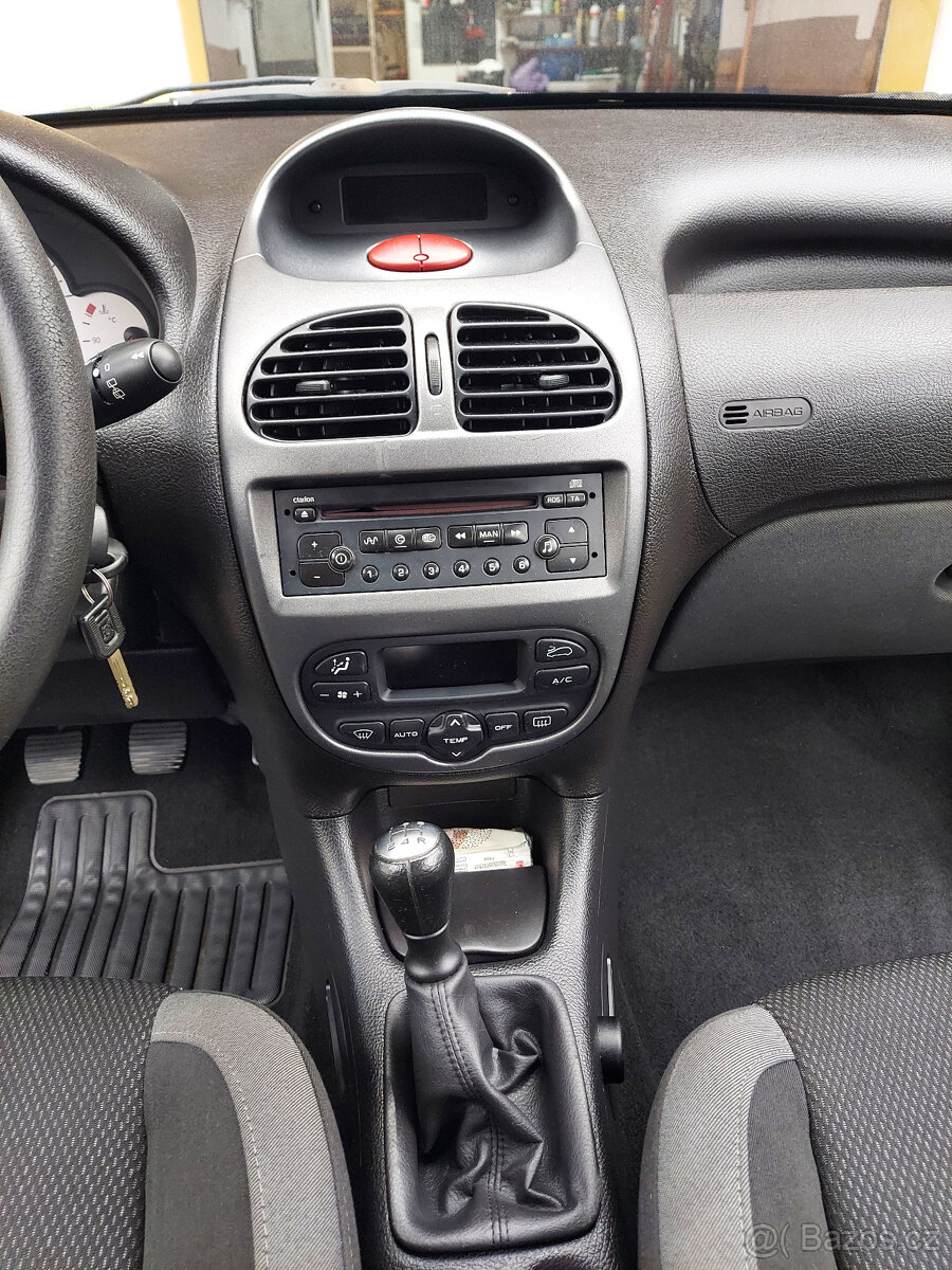 Peugeot 206 1.4i 55kw pouze 125 tis. km - 8