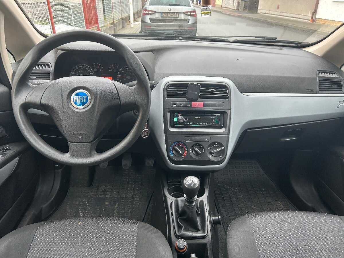 Fiat Grande Punto - 8