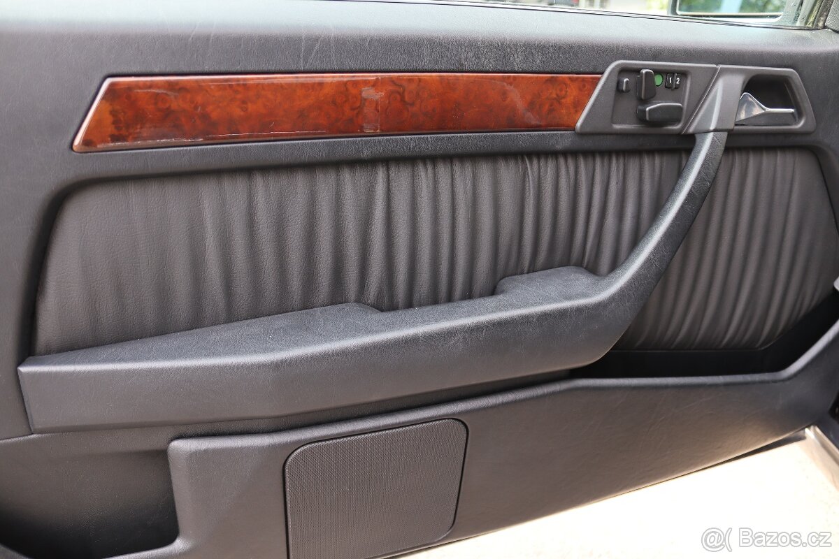 MERCEDES-BENZ 124 E320 CABRIO 162kW - 8