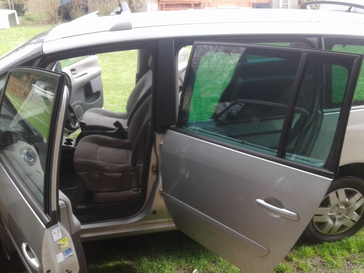 Renault grand Espace 4 turbo benzín 2.0 - 8