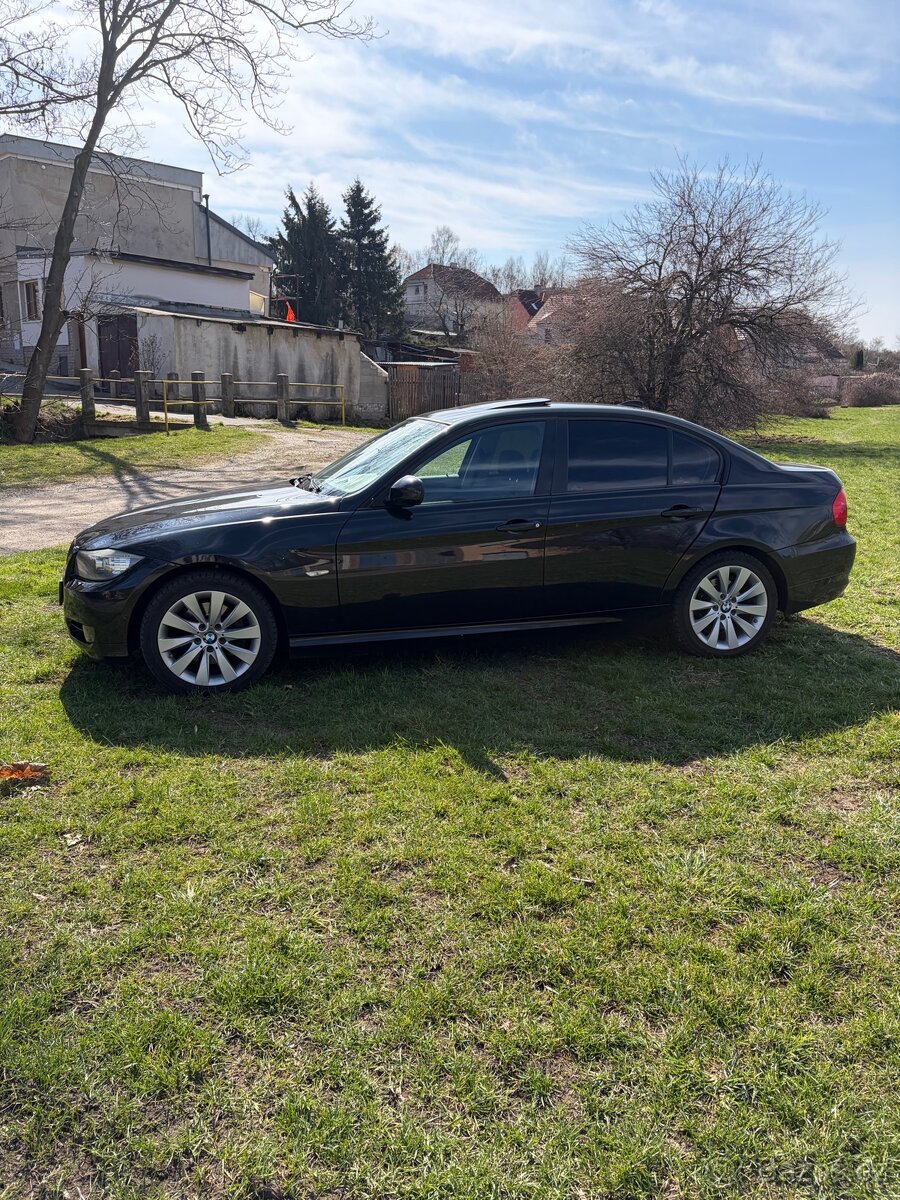 BMW E90 320d 2011 - 8