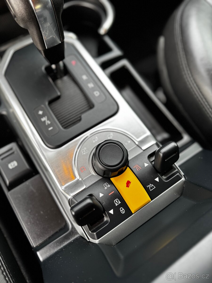 Land Rover DISCOVERY 3 HSE - 2.7 TDV6, výbava, Logic 7, TV - 8