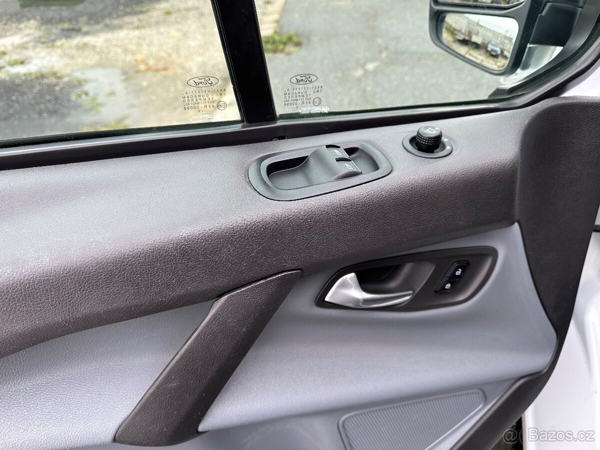 Ford Transit Custom - 8
