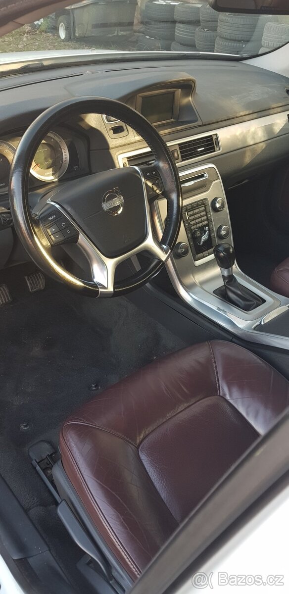 Volvo V70 2.0d combi 120 kw - 8
