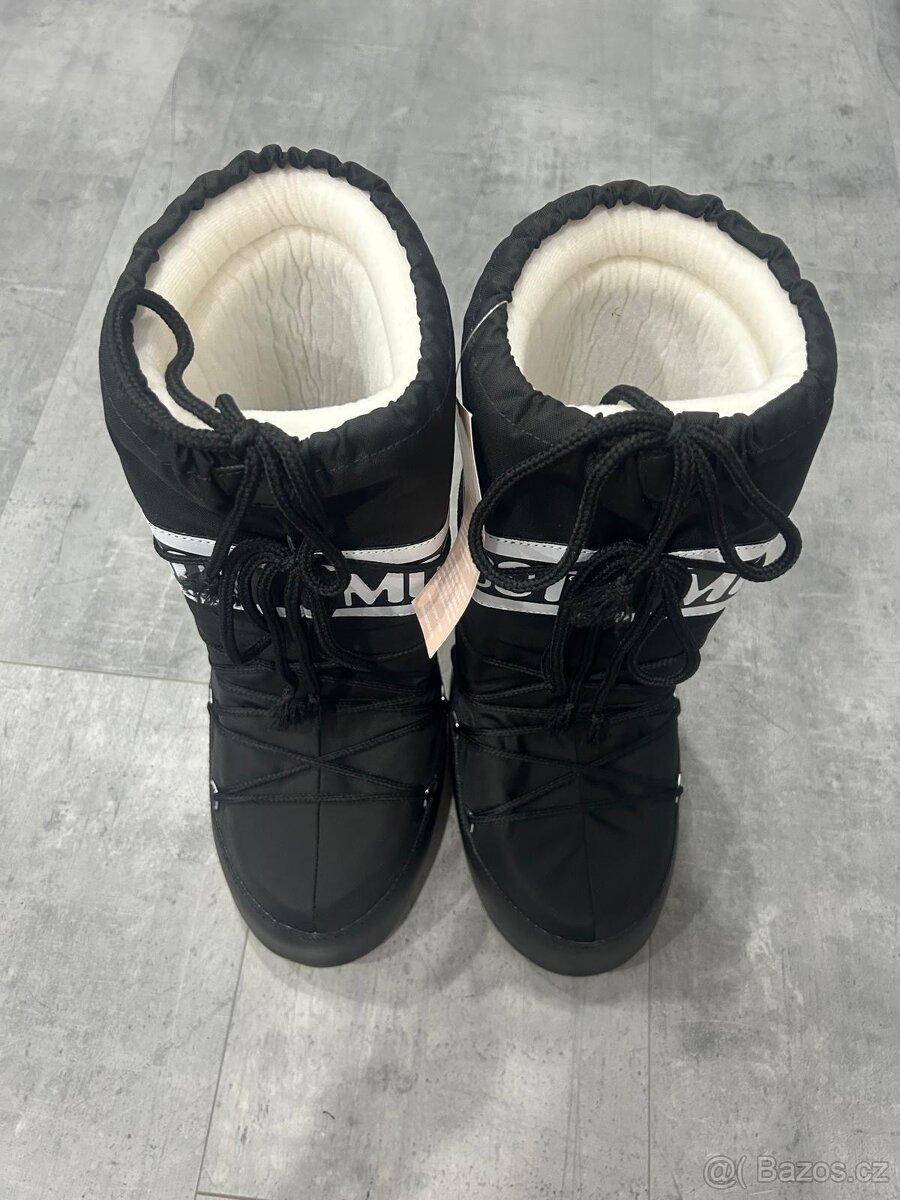 Moon Boot - 8