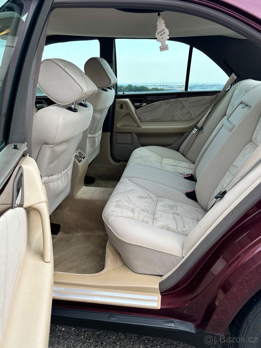 Prodám Mercedes w210 s motorem 2,8 benzim - 8