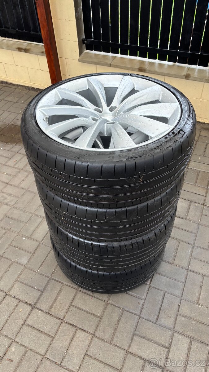 Tesla model X Alu kola r22 - 8