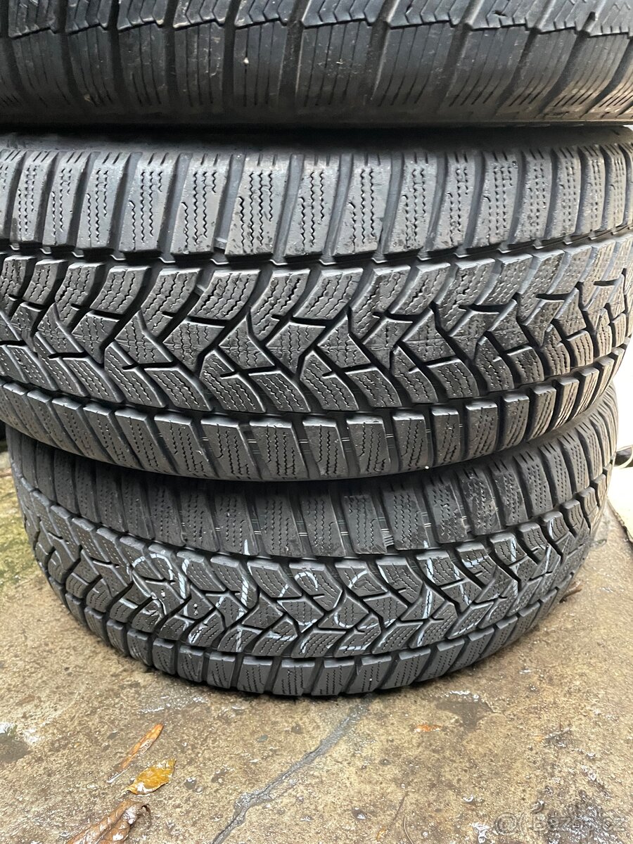 Zimní pneu 195/55/15 - 8