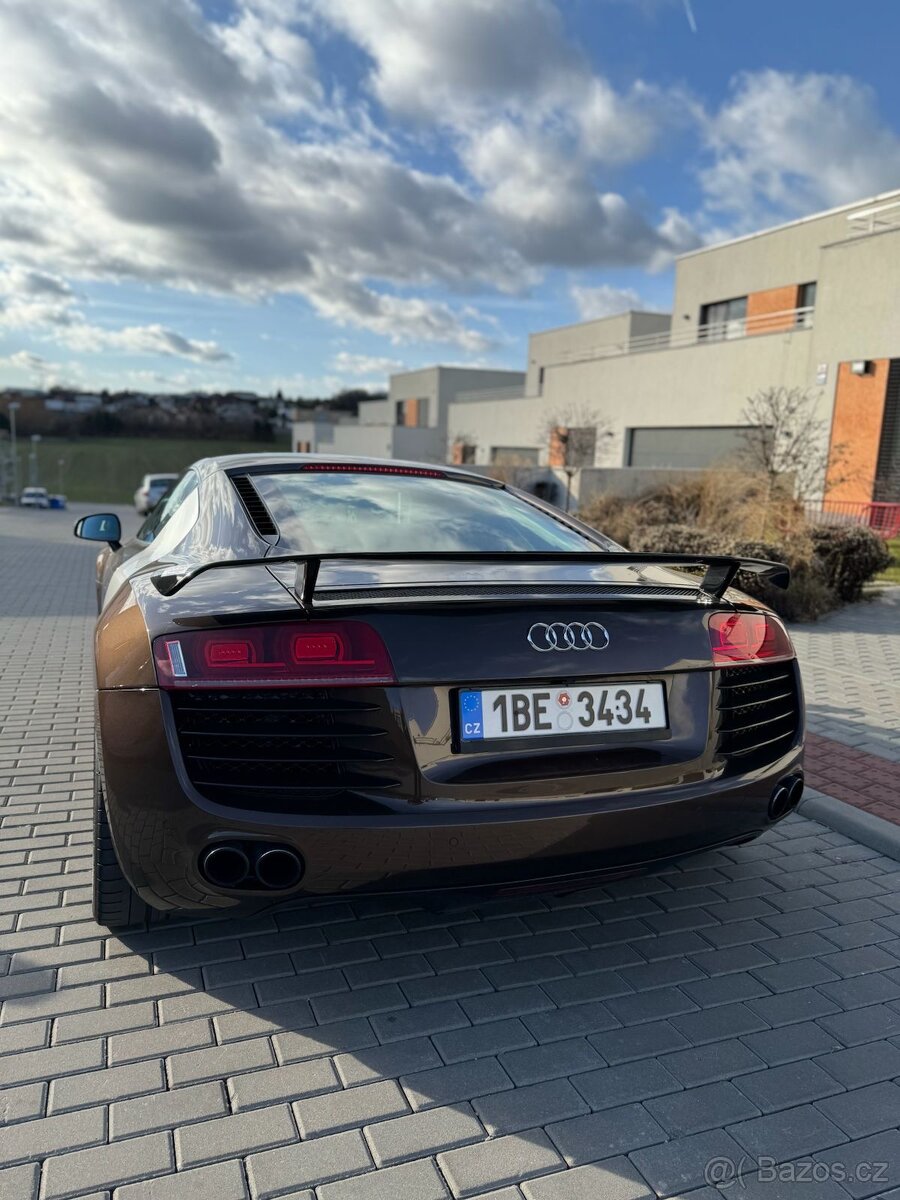 Audi R8 4.2 FSI quattro - 8