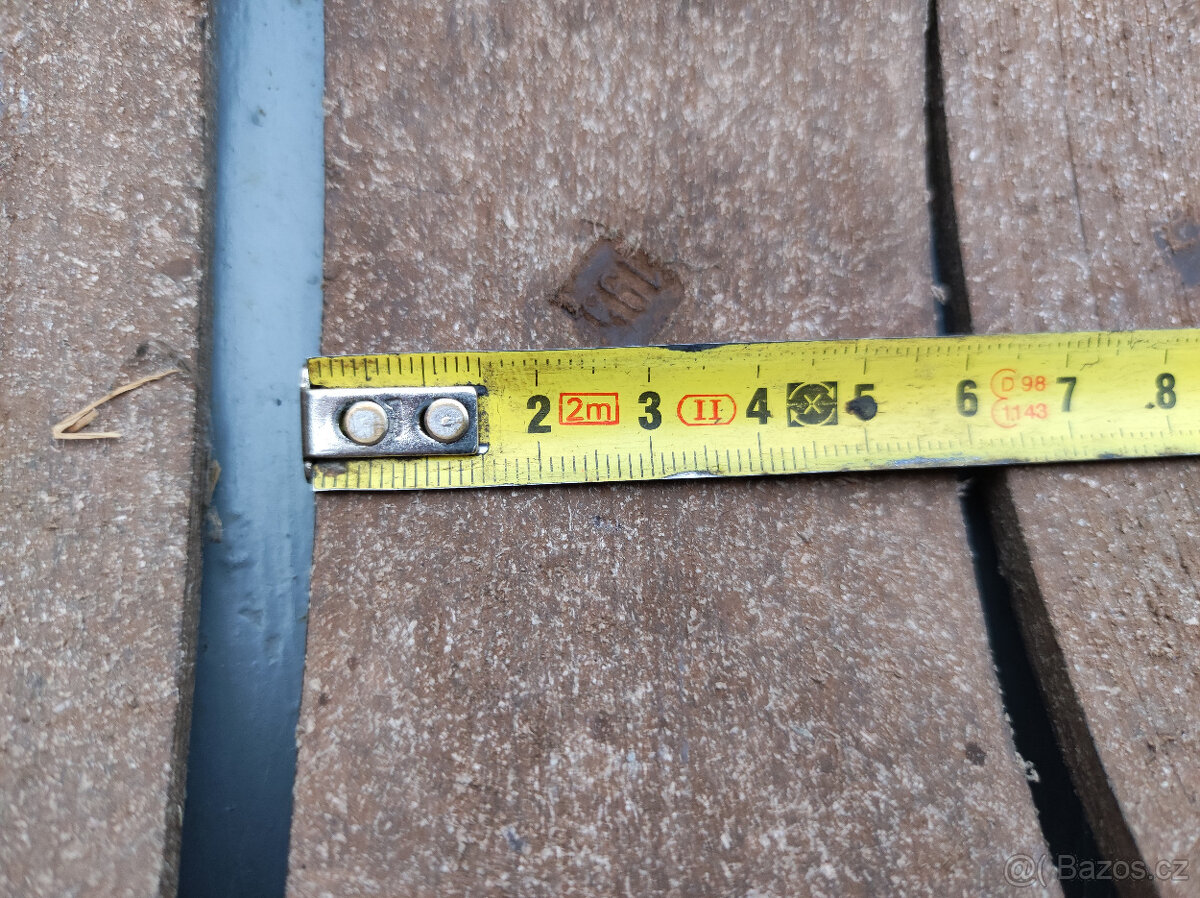 prodám náhradní díly na vlek 7t - 8