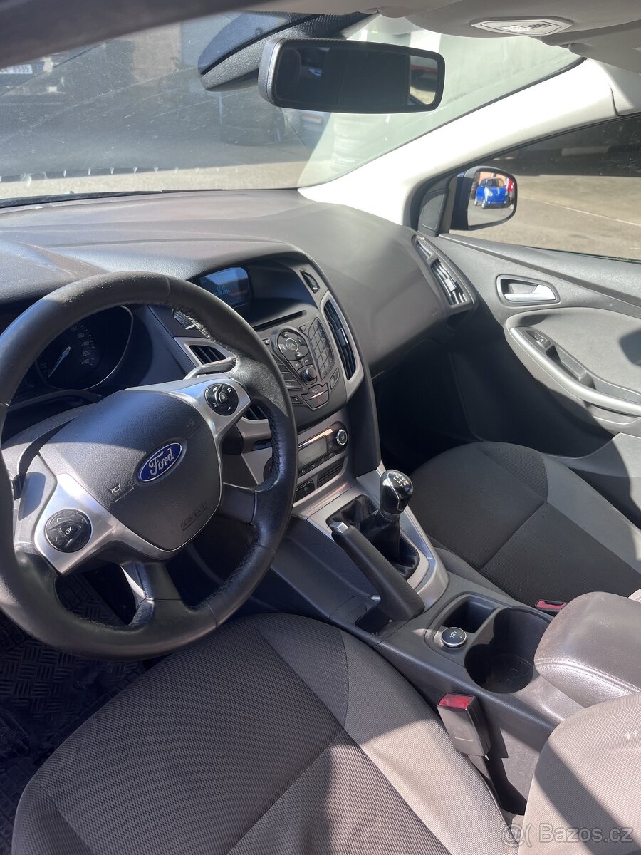 Ford Focus 1.6i 2014 - 8