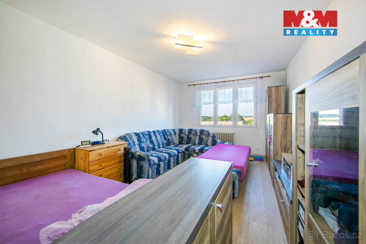 Prodej bytu 3+1, 85 m², Toužim, ul. Sídliště - 8
