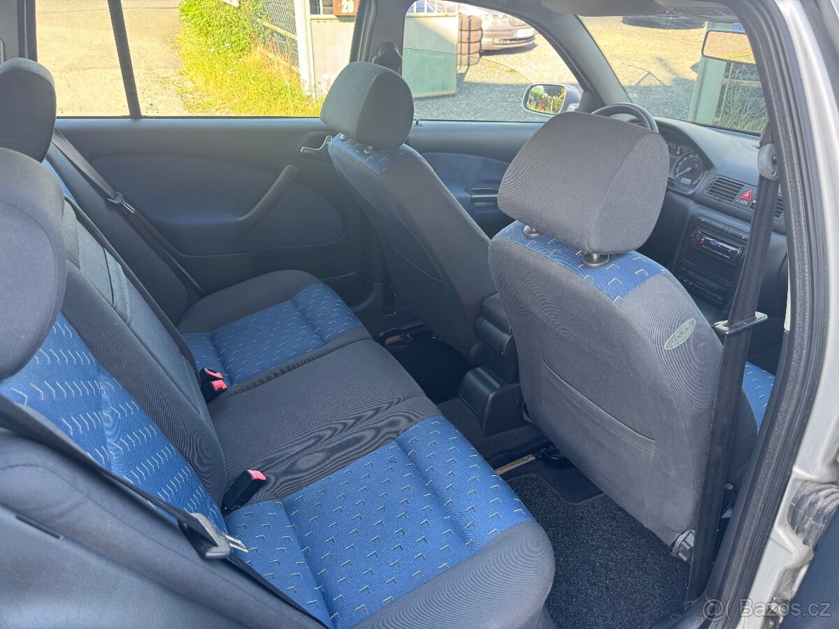 Škoda Octavia, 2.0i 85kW Ambiente.4x4 - 8