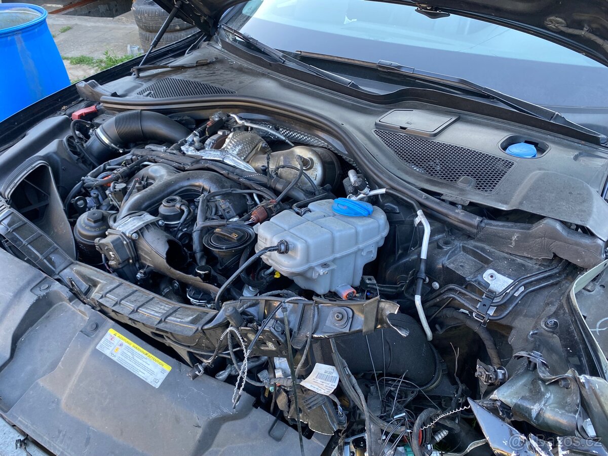 Audi A6 3.0tdi - po nehodě - 8