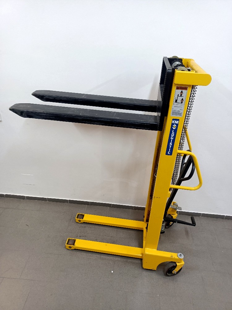 Zánovní vysokozdvižný paletový vozík 1500kg - 8