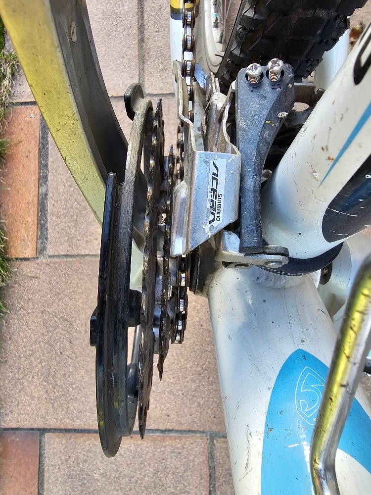 Prodám bílé dívčí kolo Kellys Scarpe 17,5 - 8