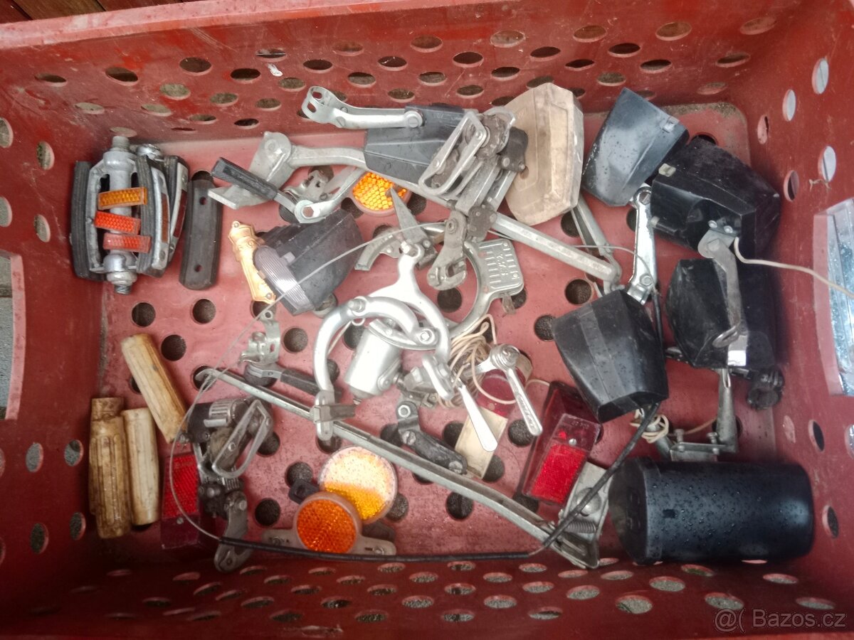 Socialistické blatníky 28 - 8