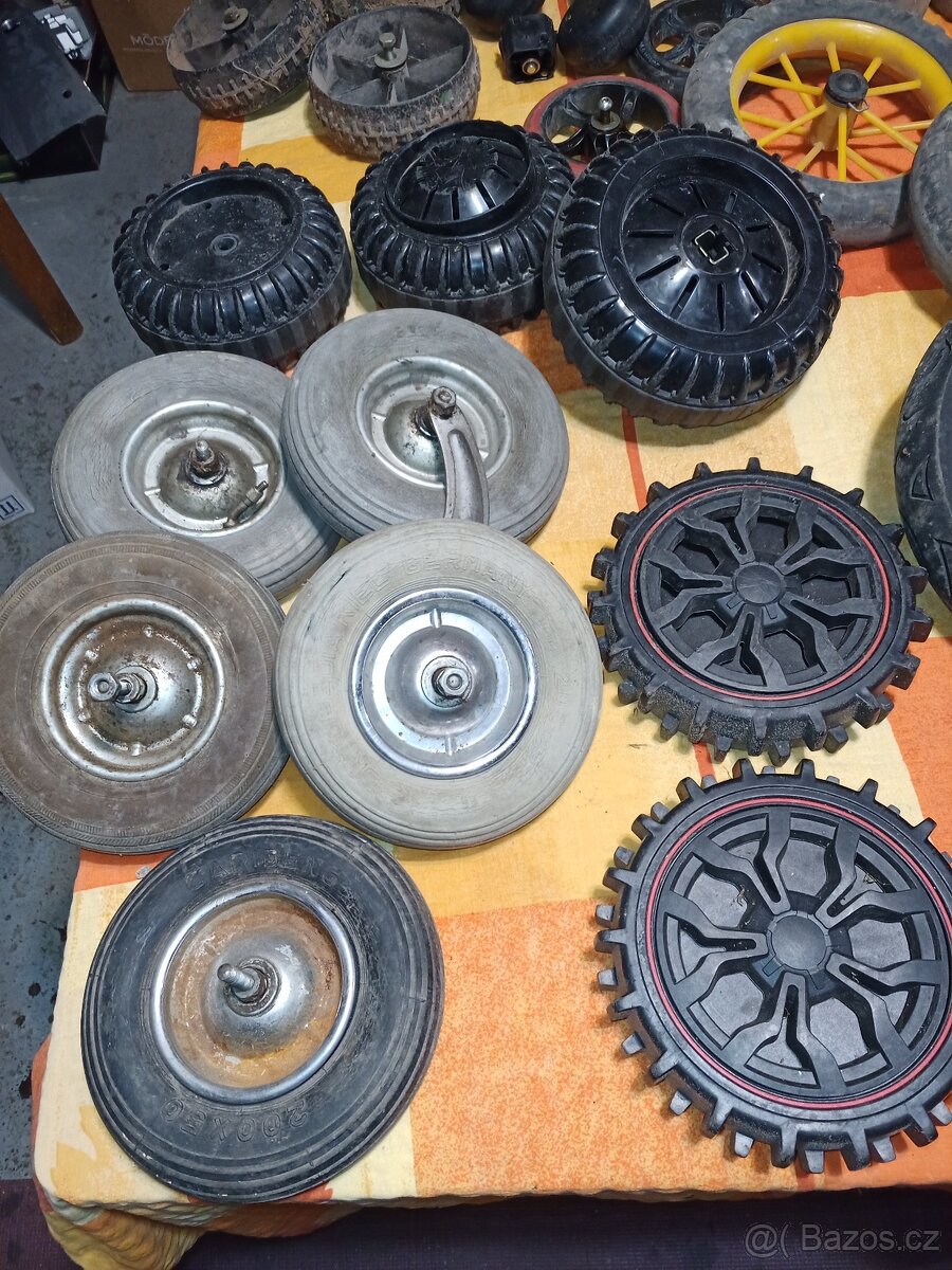 Kolečka různé typy i velikosti levně - 8