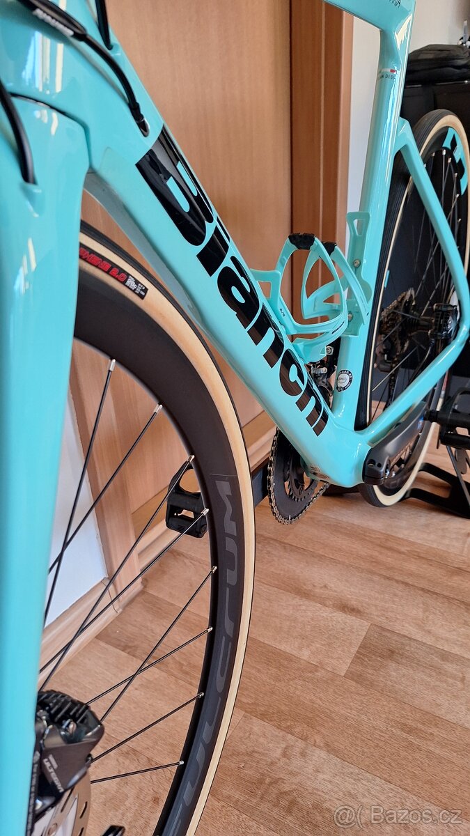 Bianchi Aria Disc Ultegra - 8