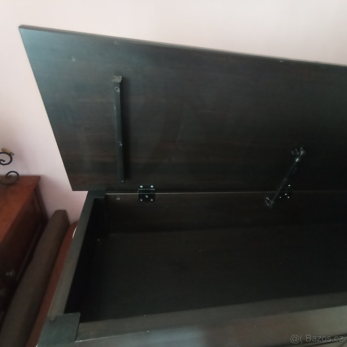 Komoda s úložným prostorem - 8