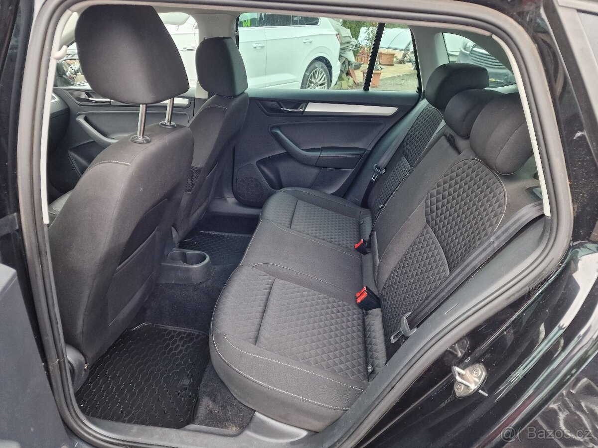 Škoda Rapid 1.6 TDI 85KW DRIVE NAVI - 8