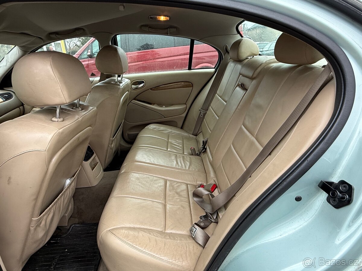 Jaguar S-Type 3,0 V6 - 8