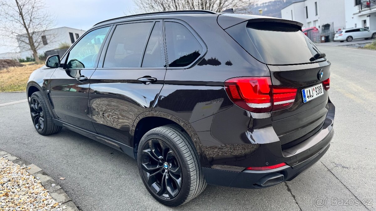 đ BMW X5 40d xDrive â 2014 â â LuxusnĂ vĂ˝bava - 8