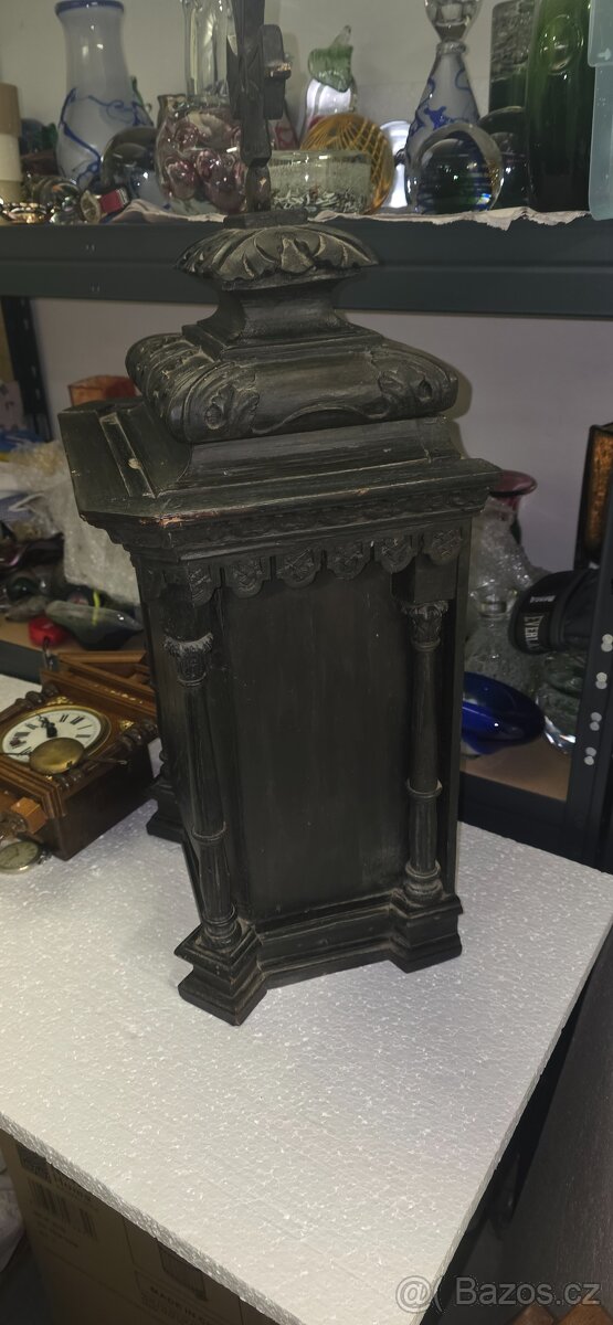 Hodně stará schránka/skříňka/ - 8