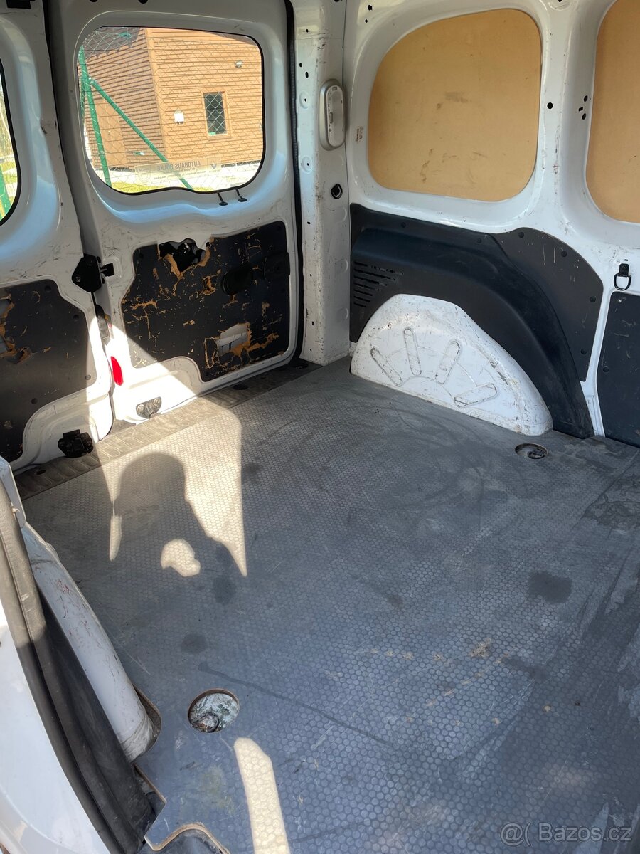Prodám Renault Kangoo 1.5 DCi, Nová STK - 8